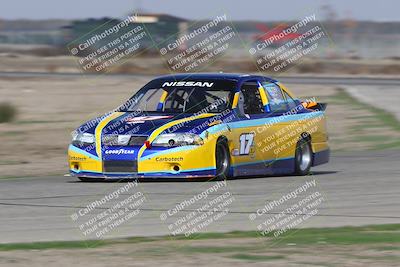 media/Oct-25-2025-CalClub SCCA (Sat) [[34c778dfbe]]/Group 2/Qualifying/